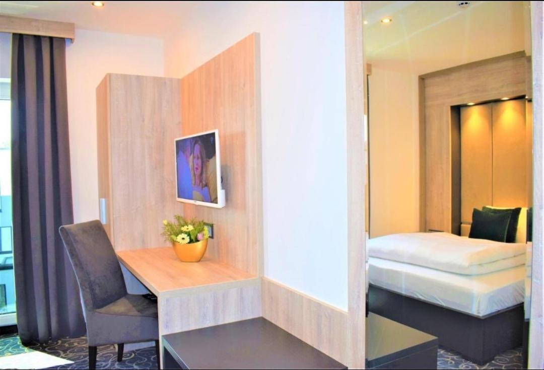 Hotel Business Bay Das Ehemalige Staycation Hotel Sindelfingen Extérieur photo
