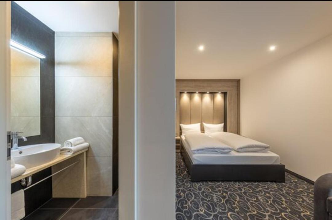 Hotel Business Bay Das Ehemalige Staycation Hotel Sindelfingen Extérieur photo